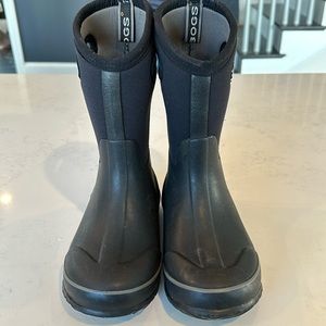 Kids Bogs size 3